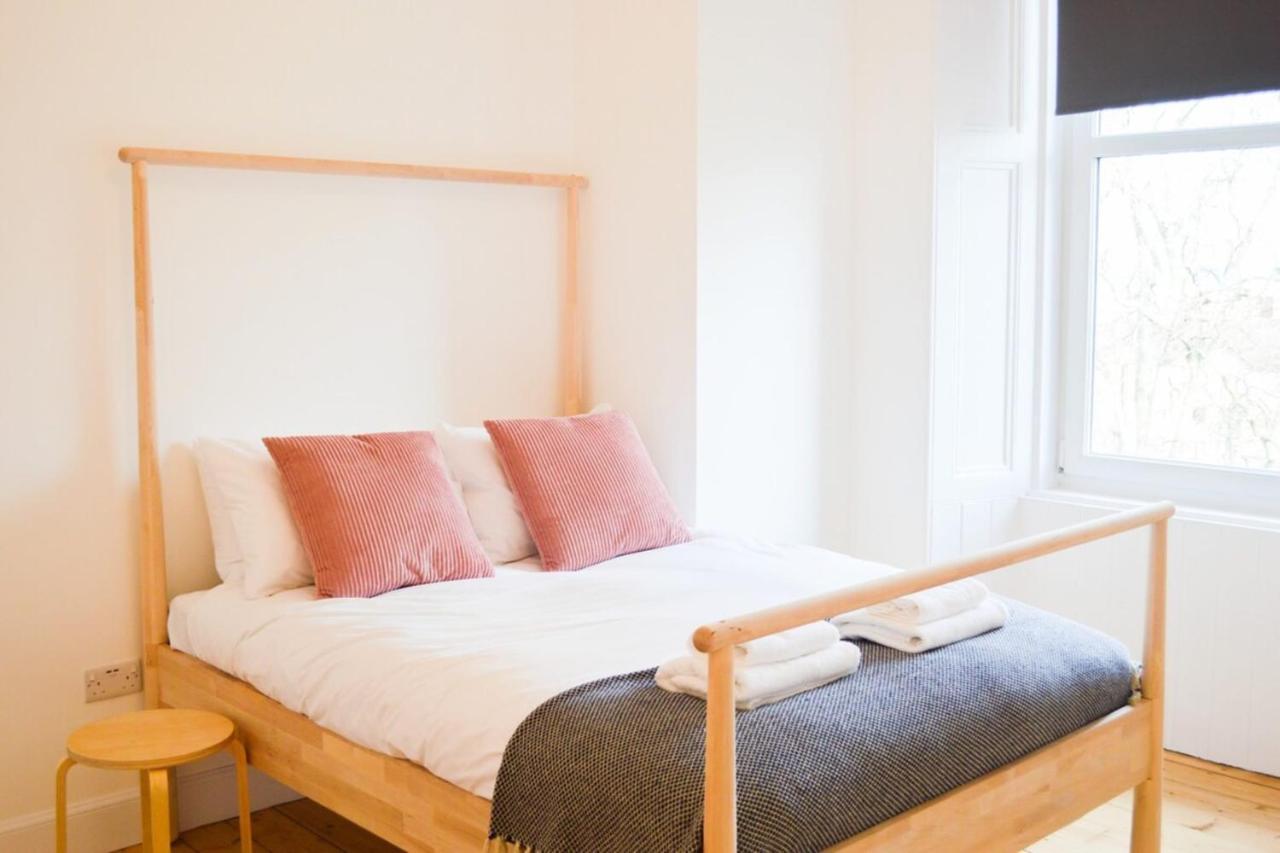 Modern 1 Bedroom Flat In The Heart Of 에든버러 외부 사진